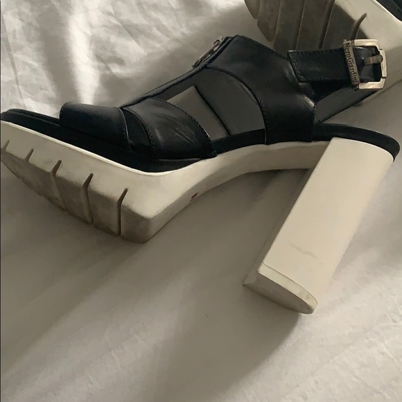 Leather sandals - Picture 6 of 10